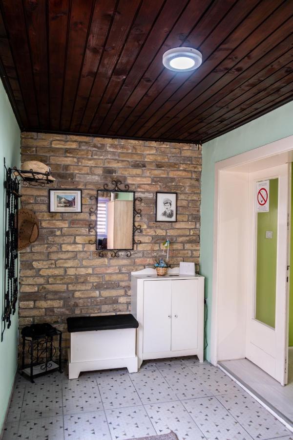 Apartman Bruno Senta Buitenkant foto